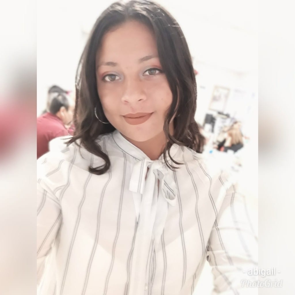Meet your Posher, Abigail